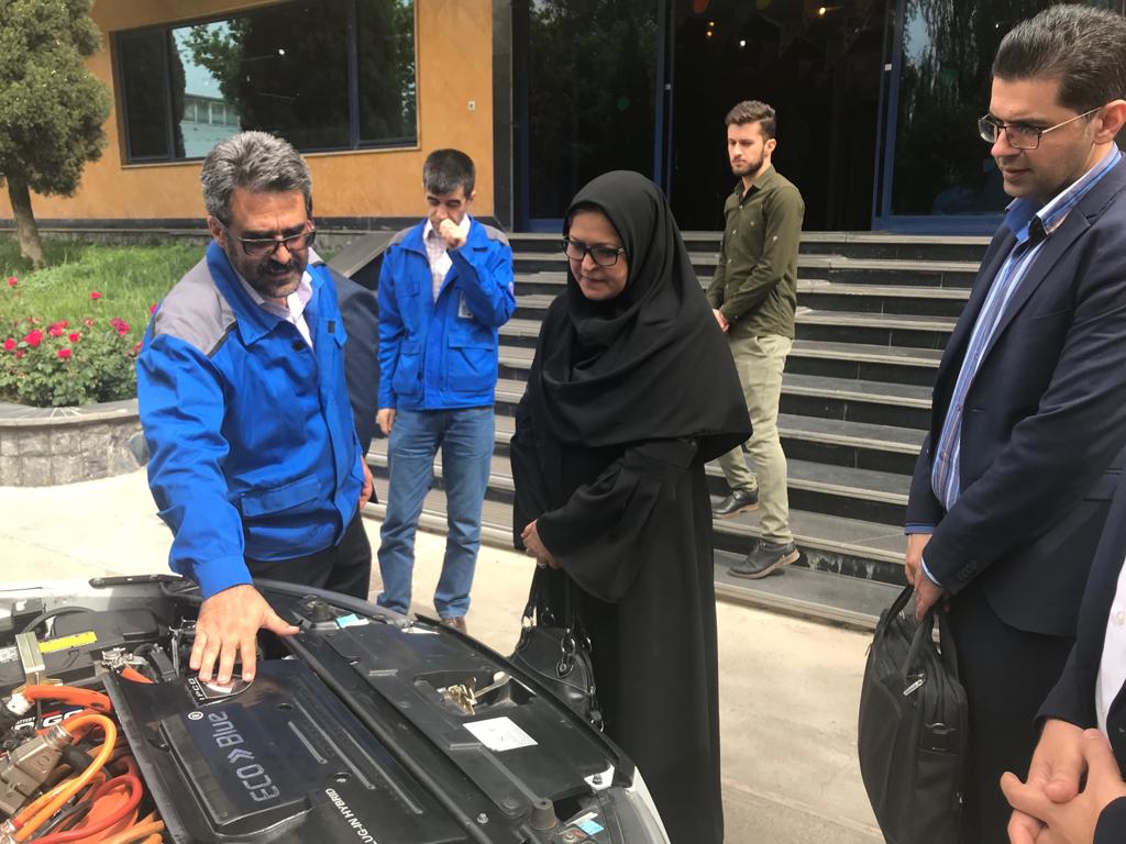 بازدید سرپرست پژوهشگاه استاندارد و هیئت همراه از شرکت تحقیق، طراحی و تولید&#160;موتور ایران خودرو (ایپکو)
