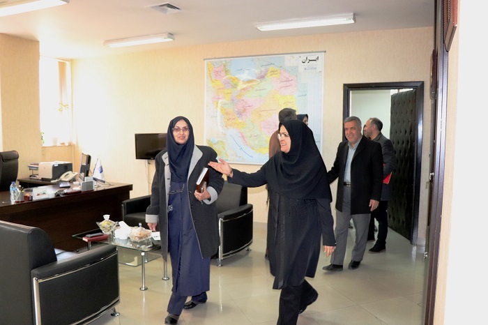 بازدید رئیس محترم سازمان ملی استاندارد و هیئت همراه از آزمایشگاههای پژوهشگاه استاندارد در بهمن ماه 98