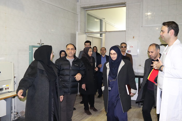 بازدید رئیس محترم سازمان ملی استاندارد و هیئت همراه از آزمایشگاههای پژوهشگاه استاندارد در بهمن ماه 98