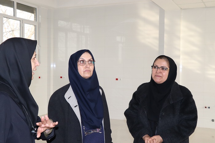 بازدید رئیس محترم سازمان ملی استاندارد و هیئت همراه از آزمایشگاههای پژوهشگاه استاندارد در بهمن ماه 98