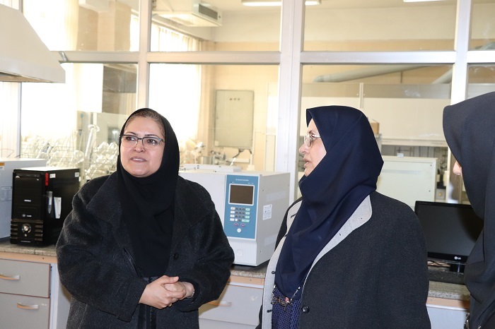 بازدید رئیس محترم سازمان ملی استاندارد و هیئت همراه از آزمایشگاههای پژوهشگاه استاندارد در بهمن ماه 98