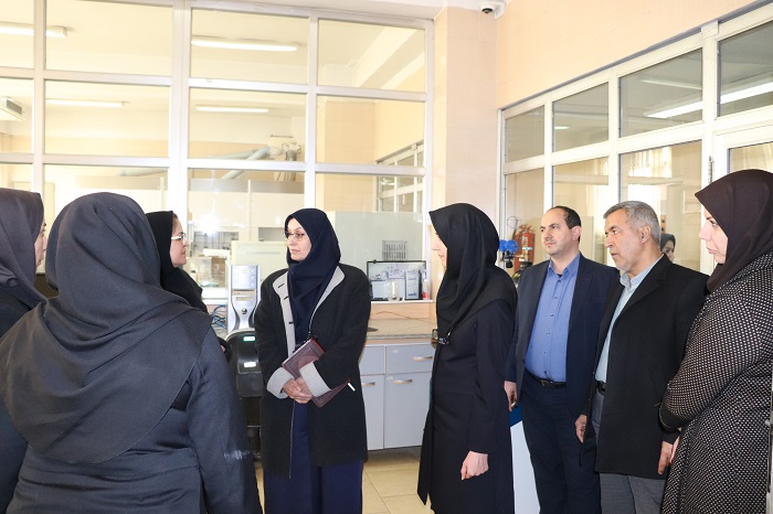 بازدید رئیس محترم سازمان ملی استاندارد و هیئت همراه از آزمایشگاههای پژوهشگاه استاندارد در بهمن ماه 98
