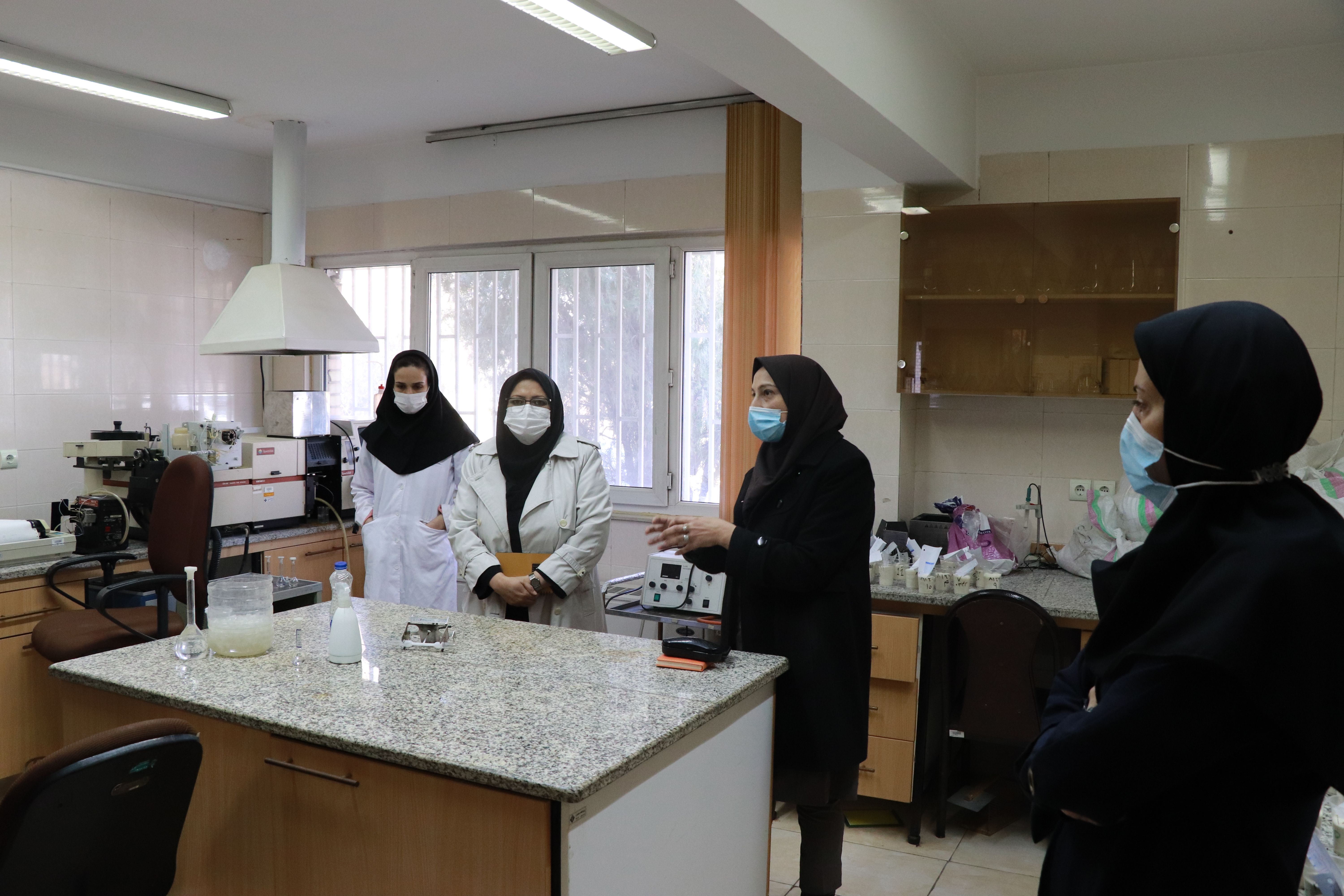 بازدید رئیس سازمان پژوهش های علمی و صنعتی از پژوهشگاه استاندارد