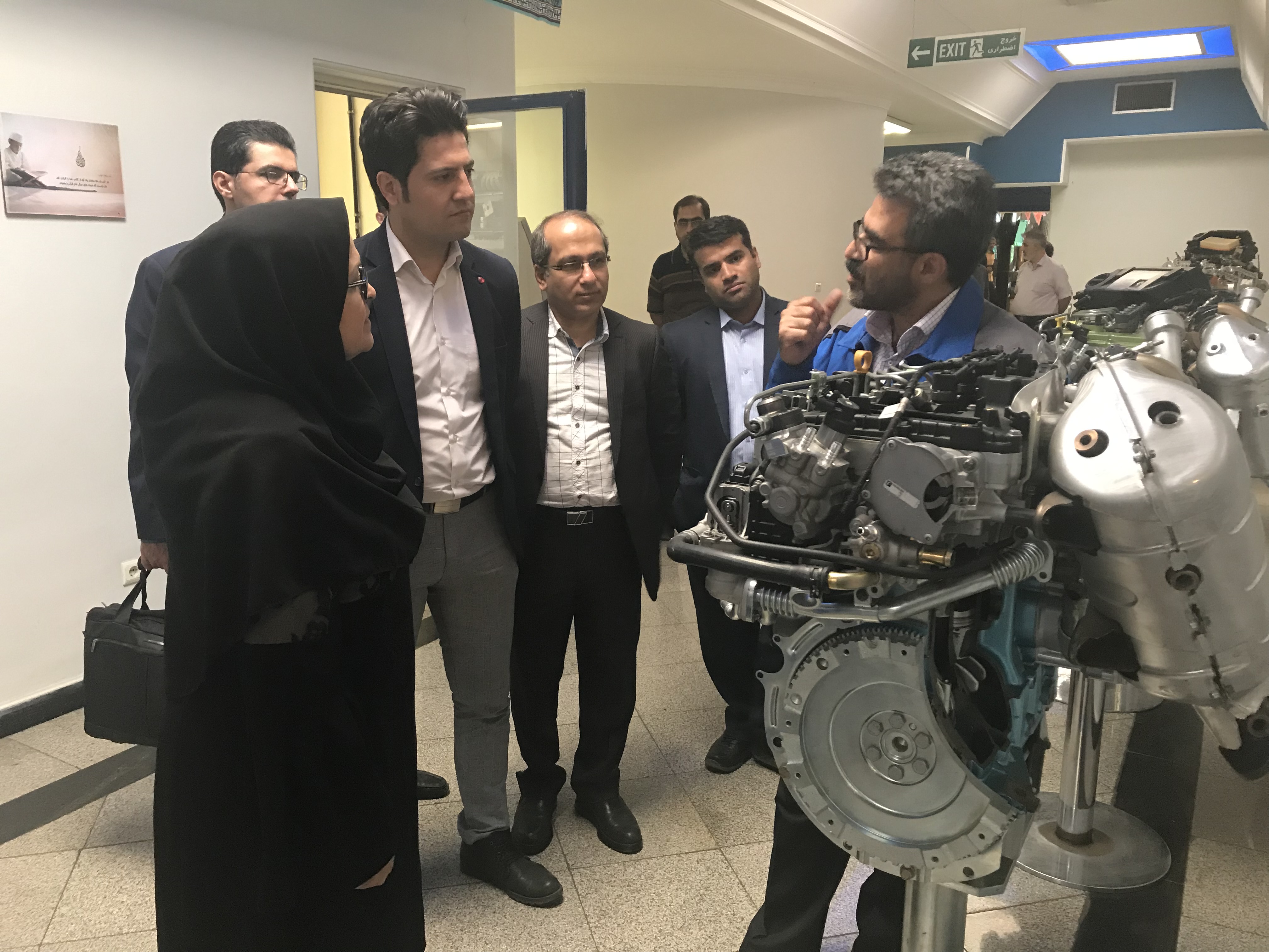 بازدید ریاست پژوهشگاه استاندارد و هیات همراه از شرکت ایپکو