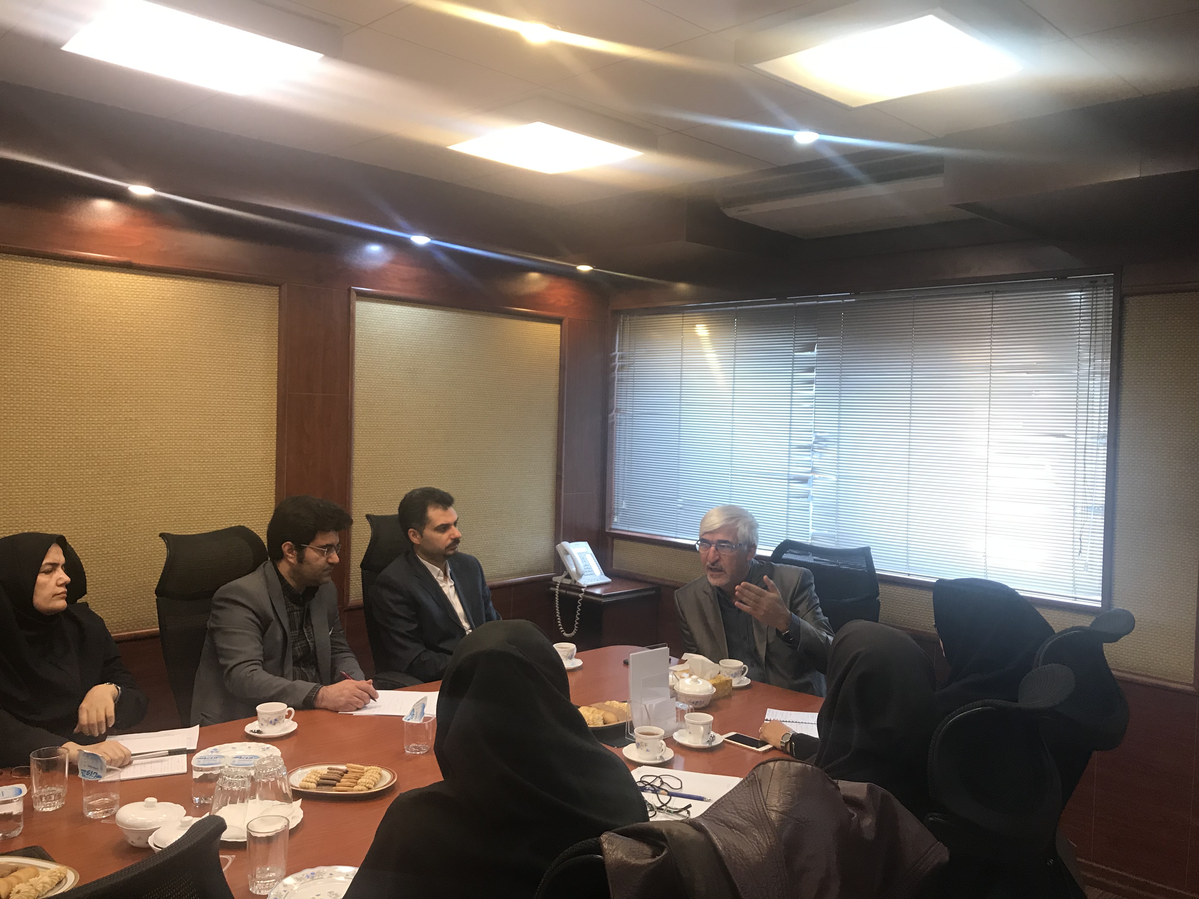 بازدید ریاست پژوهشگاه استاندارد و هیات همراه از ستاد نانو