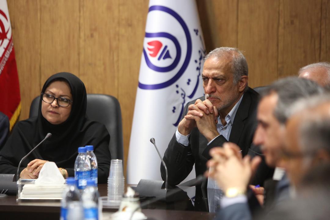 بازدید دکتر توفیقی رییس پژوهشگاه نفت از پژوهشگاه استاندارد