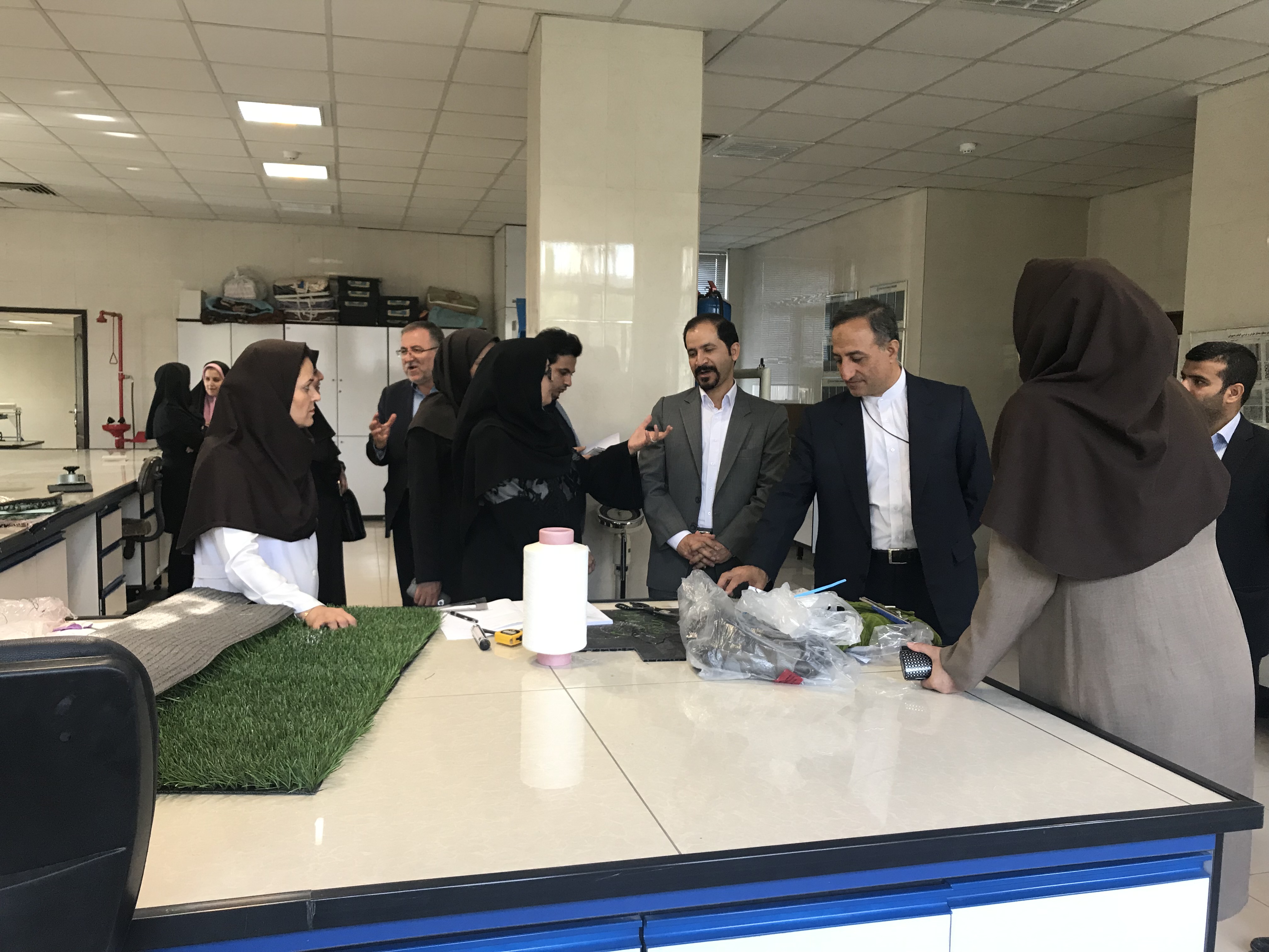 بازدید دکتر صالحی معاونت علمی ریاست جمهوری از پژوهشگاه استاندارد