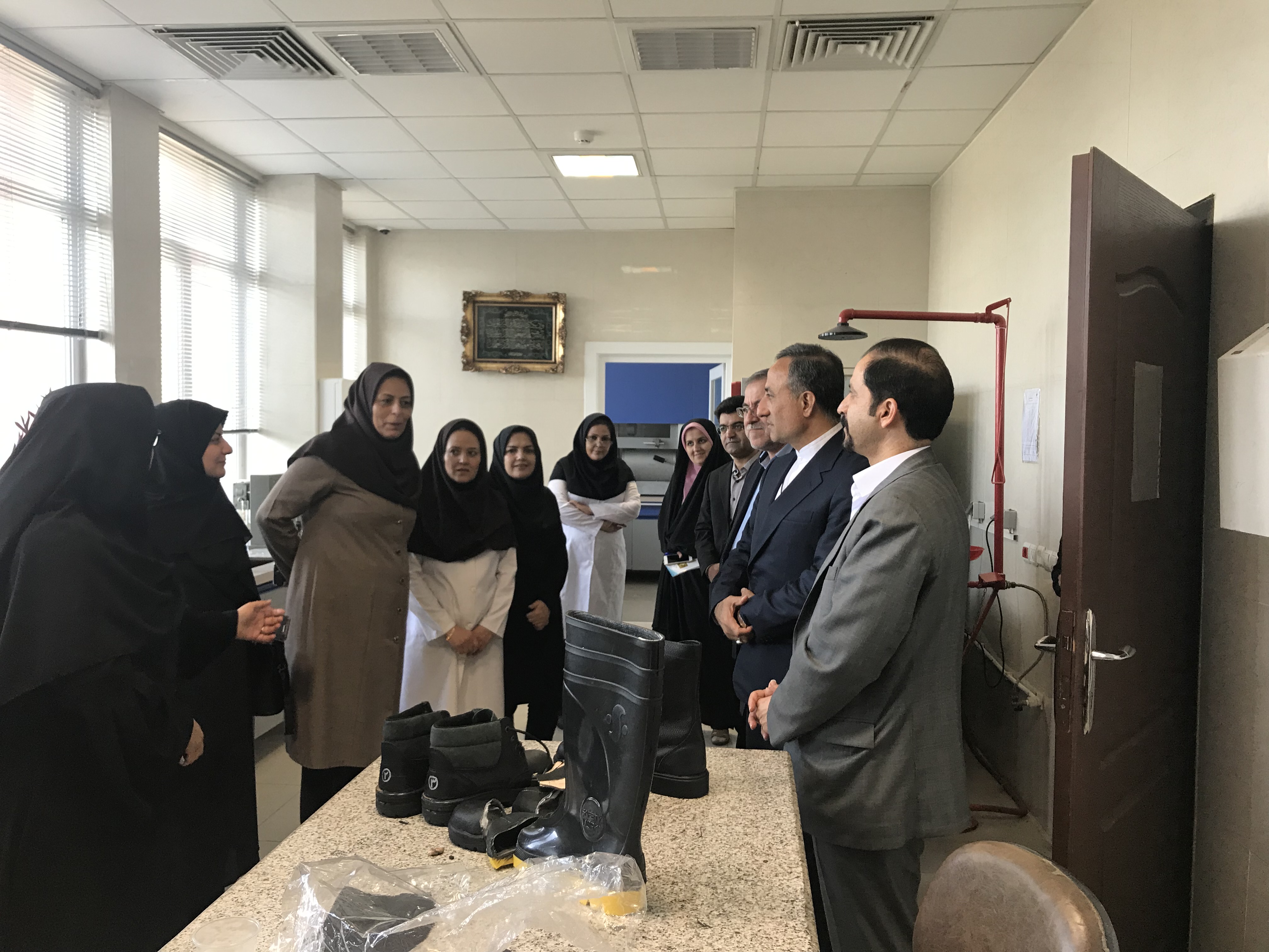 بازدید دکتر صالحی معاونت علمی ریاست جمهوری از پژوهشگاه استاندارد