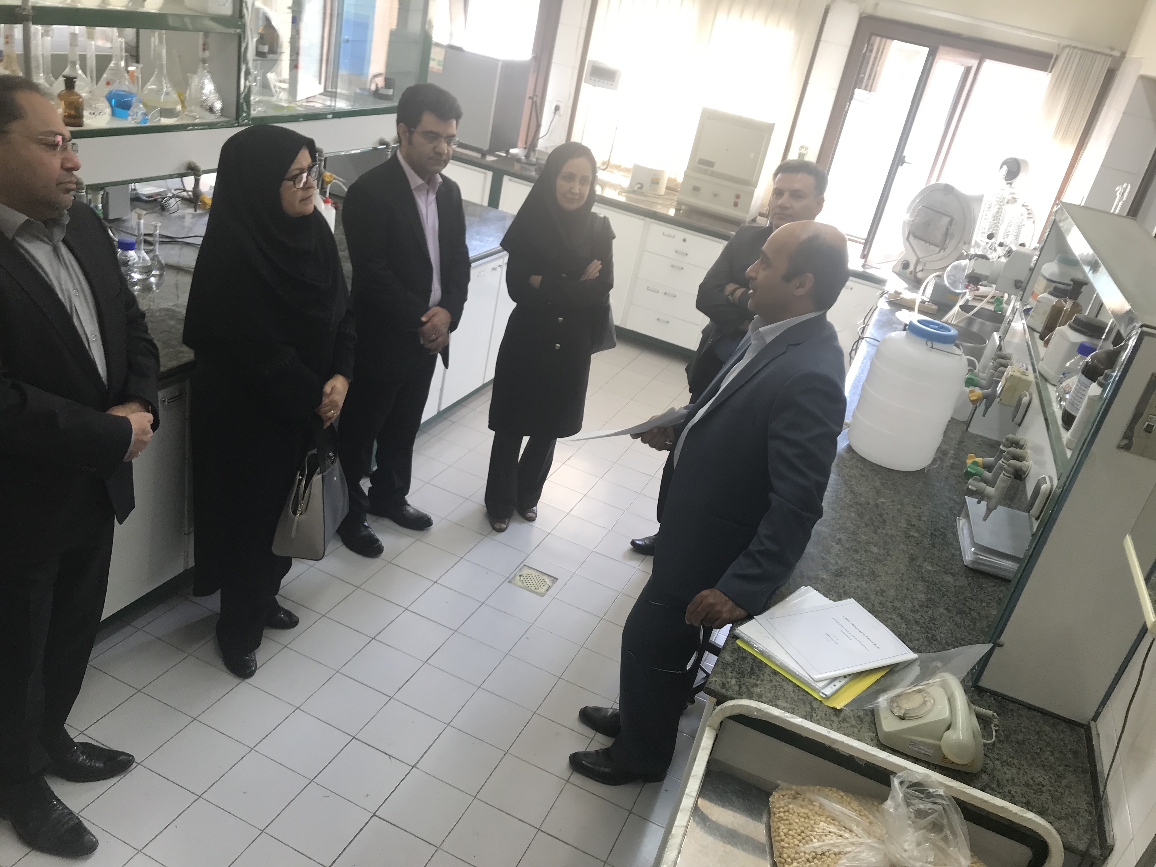 بازدید رئیس پژوهشگاه استاندارد و هیات همراه از پژوهشکده شمالغرب