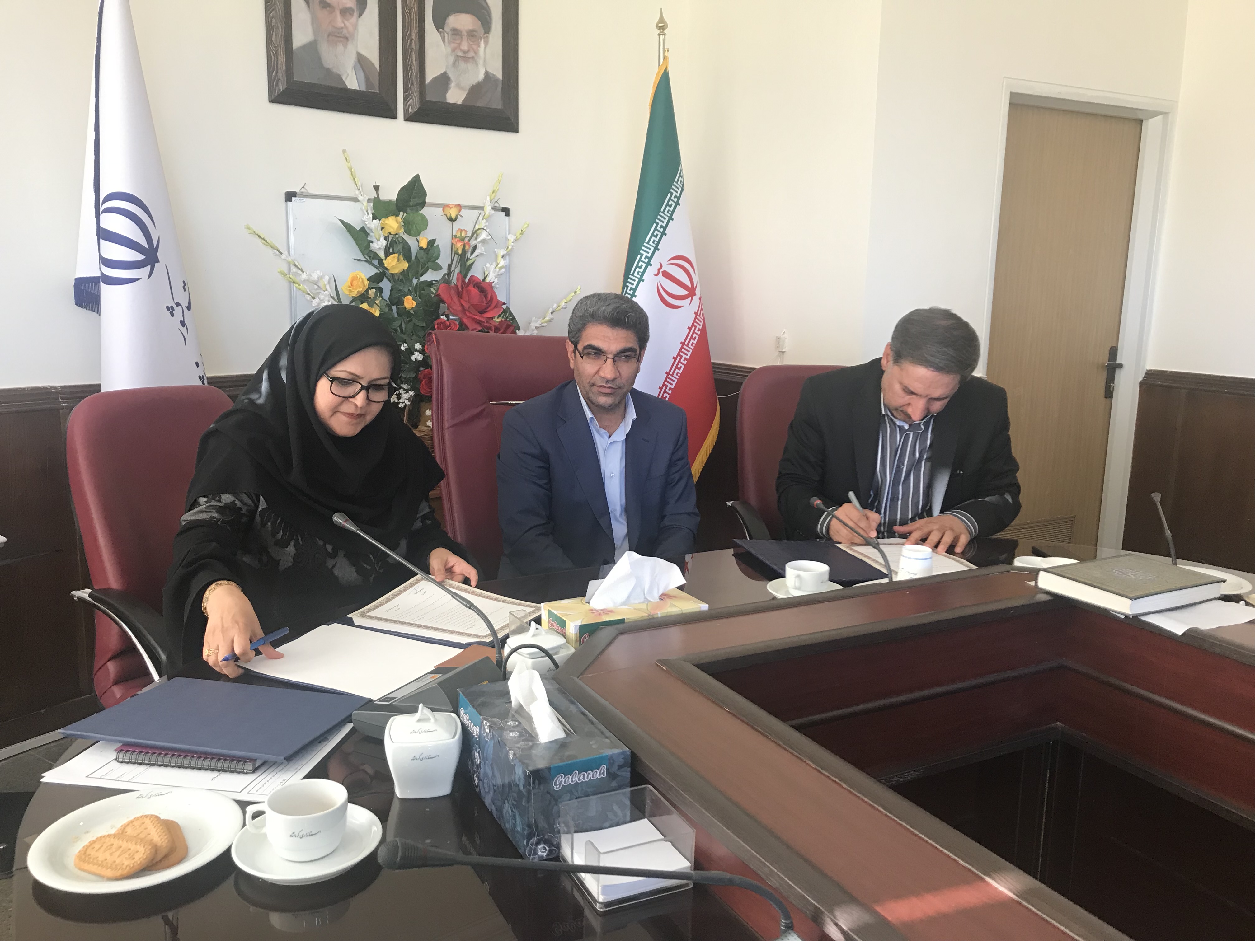 بازدید رئیس پژوهشگاه استاندارد و هیات همراه از پژوهشکده کرمانشاه