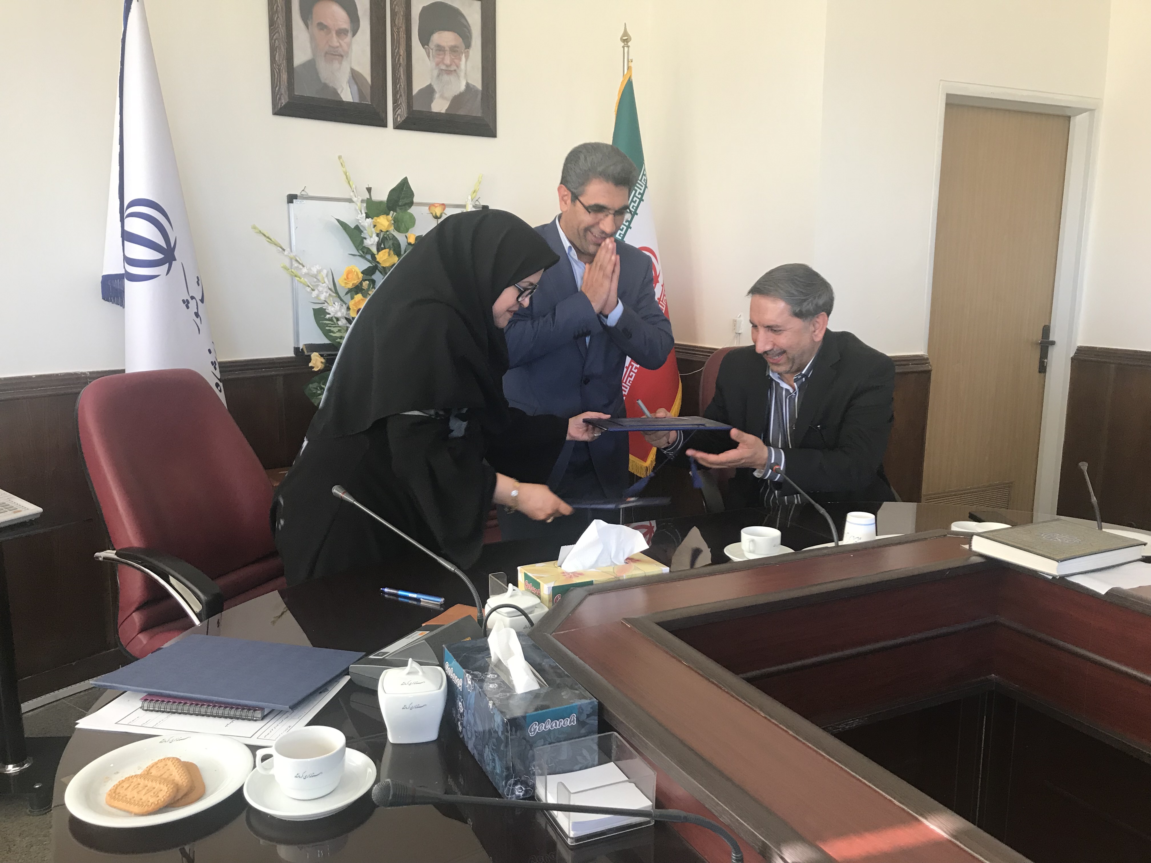 بازدید رئیس پژوهشگاه استاندارد و هیات همراه از پژوهشکده کرمانشاه