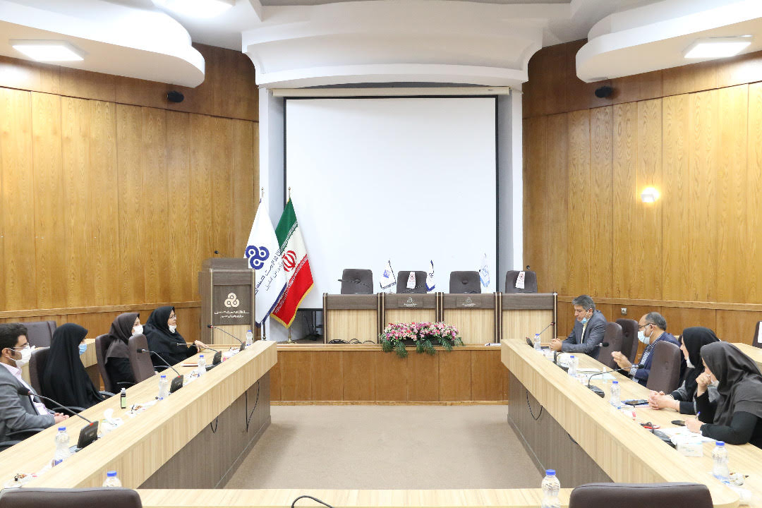 انعقاد تفاهم نامه همکاری بین پژوهشگاه استاندارد و سازمان مدیریت صنعتی