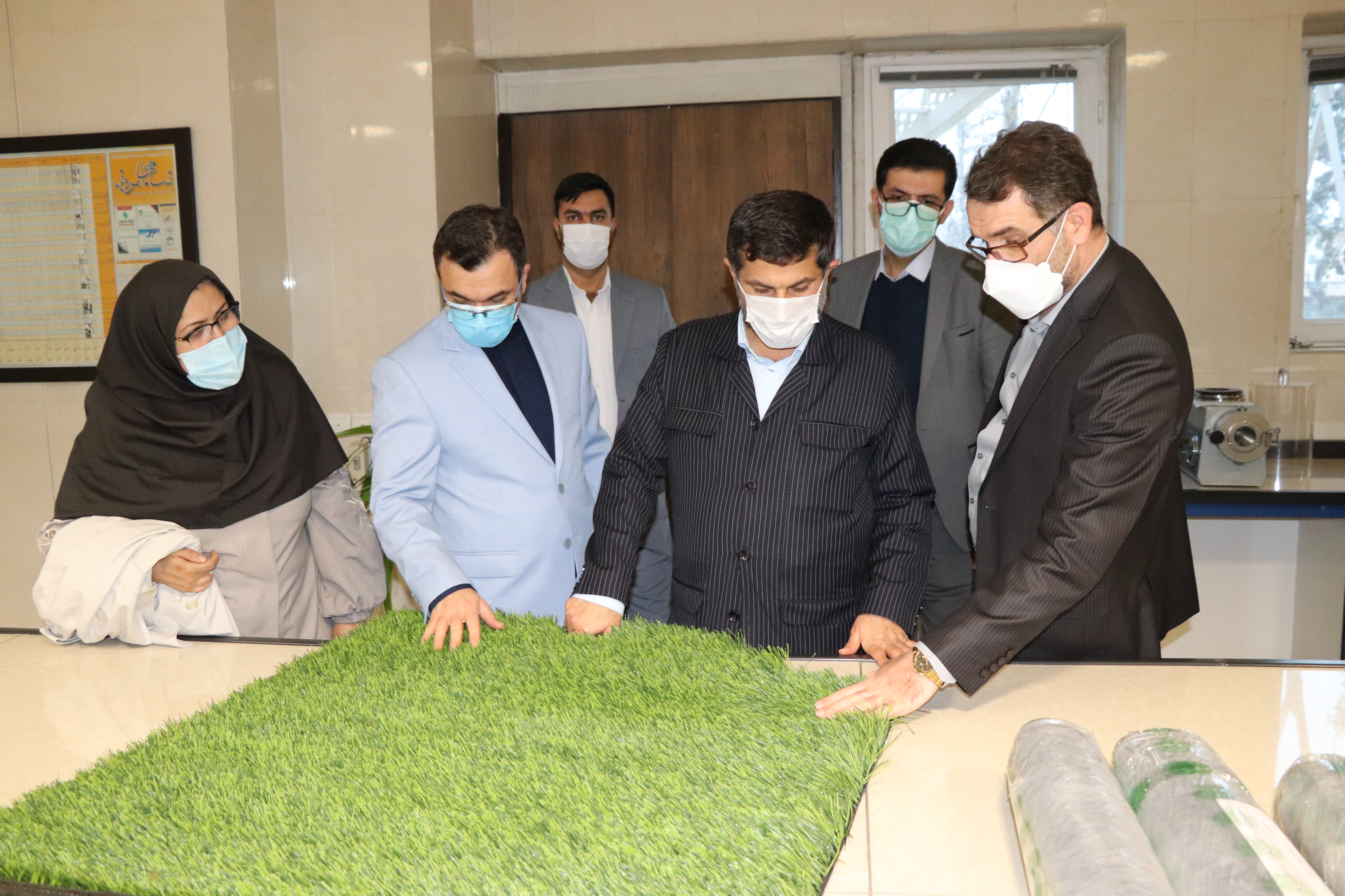 بازدید رئیس سازمان ملی استاندارد ایران از پژوهشکده شیمی و پتروشیمی پژوهشگاه استاندارد