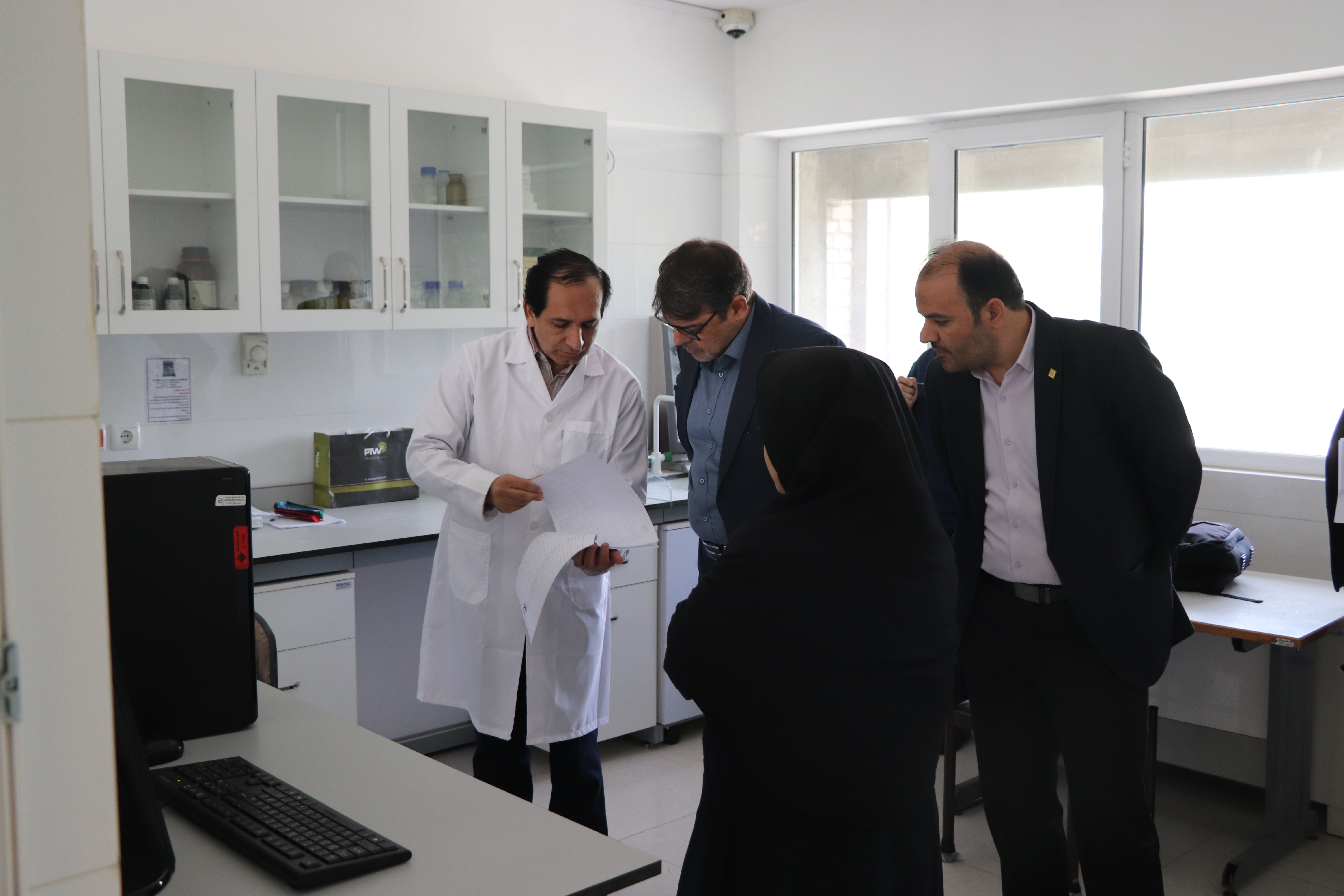 بازدید ریاست پژوهشگاه استاندارد از پژوهشکده صنایع غذایی و فرآورده های کشاورزی