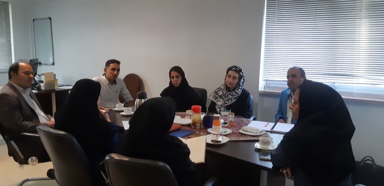 برگزاری جلسه در خصوص استانداردسازی نوشیدنی های غیر لبنی بر پایه گیاهی در پژوهشکده صنایع غذایی و کشاورزی