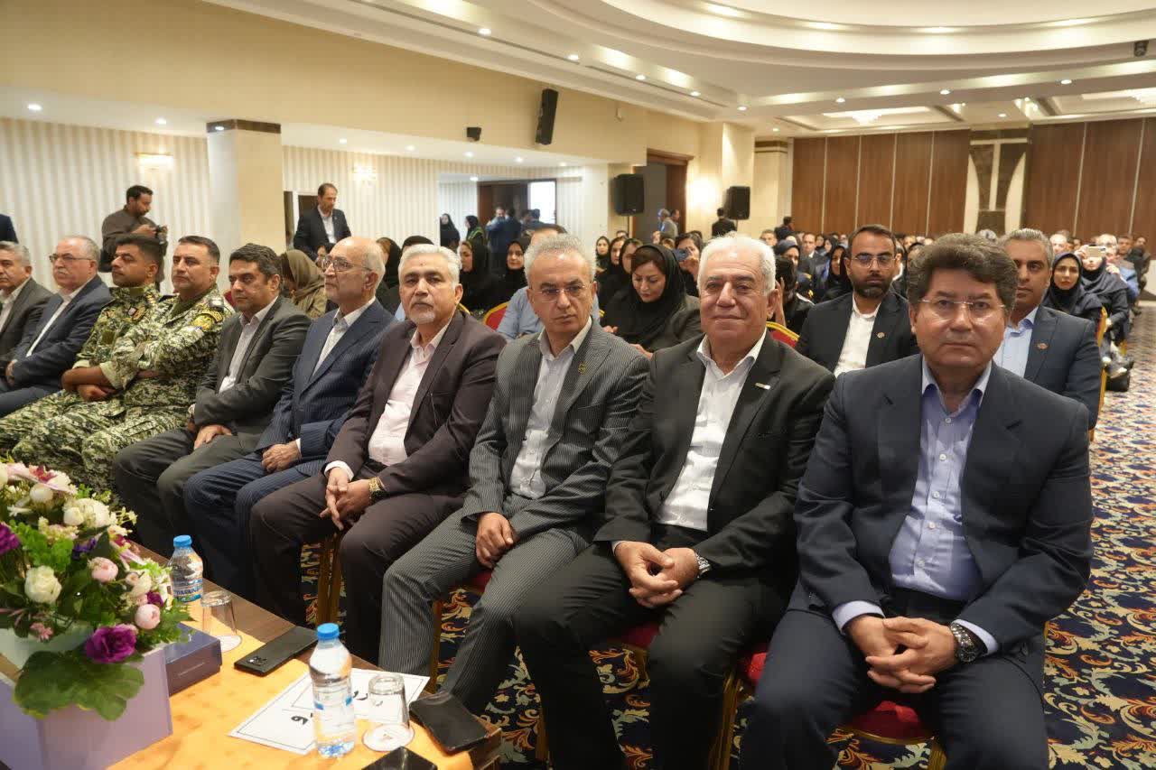 مراسم بزرگداشت روز جهانی استاندارد با موضوع تجلیل از شهریاران کیفیت و واحد‌های تولیدی نمونه