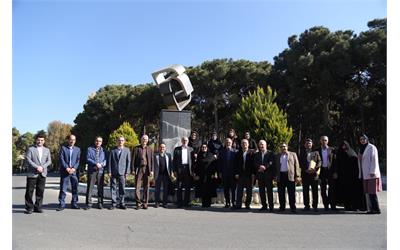 بازدید دکتر توفیقی رییس پژوهشگاه نفت از پژوهشگاه استاندارد