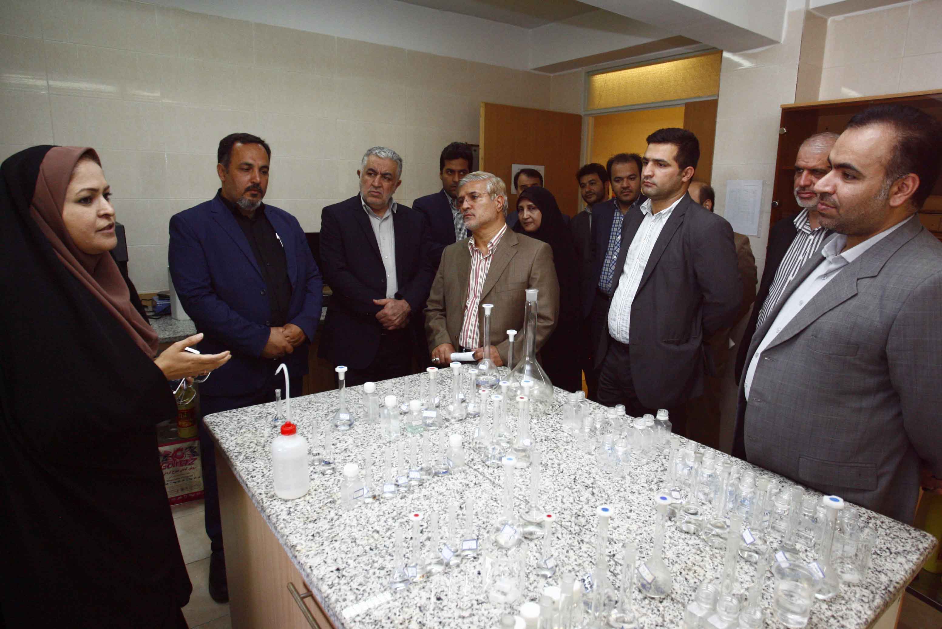 بازدید دکتر رضا سیف الهی معاون سیاسی اجتماعی شورای عالی امنیت ملی از پژوهشگاه استاندارد