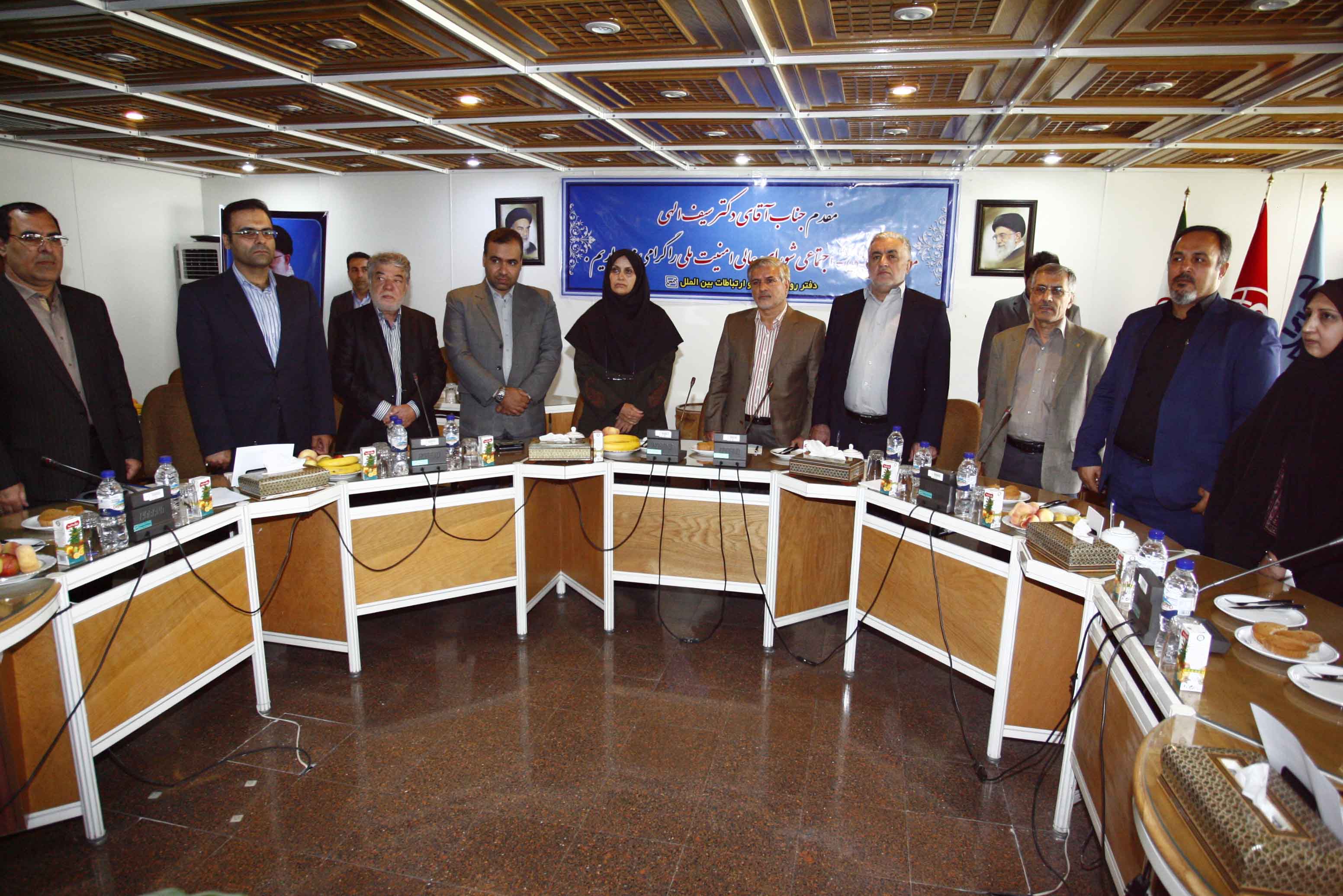 بازدید دکتر رضا سیف الهی معاون سیاسی اجتماعی شورای عالی امنیت ملی از پژوهشگاه استاندارد