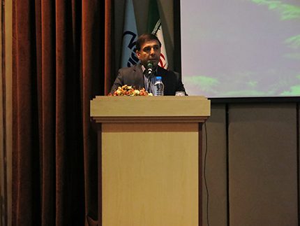 نشست صمیمانه رئیس پژوهشگاه استاندارد با کارکنان